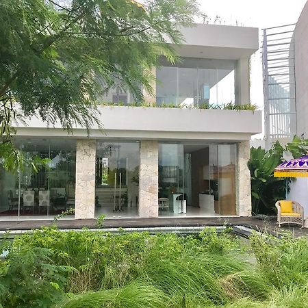 Uluwatu New Kuta Golf / Ocean Villa מראה חיצוני תמונה