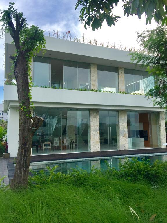 Uluwatu New Kuta Golf / Ocean Villa מראה חיצוני תמונה